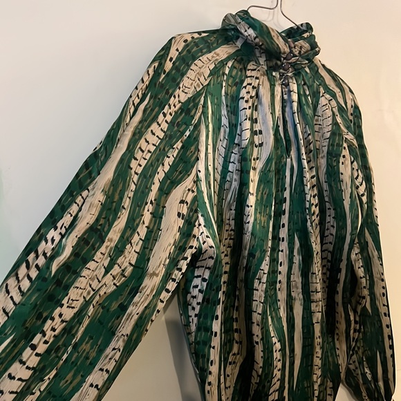 Tess Renaissance Style Button Neck & Sleeve Sz - Picture 4 of 16